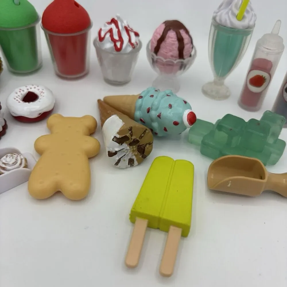 OG Our Generation Sweet Stop Ice Cream Truck 20 Pieces Replacement Accessories